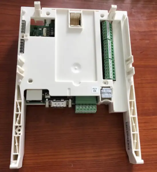VW3A3501 Placa de inversor Schneider serie ATV61/71