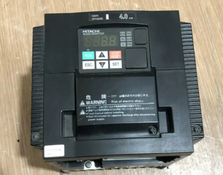 HITACHI INVERTER WJ200-040HFC-M 4.0KW NUEVO