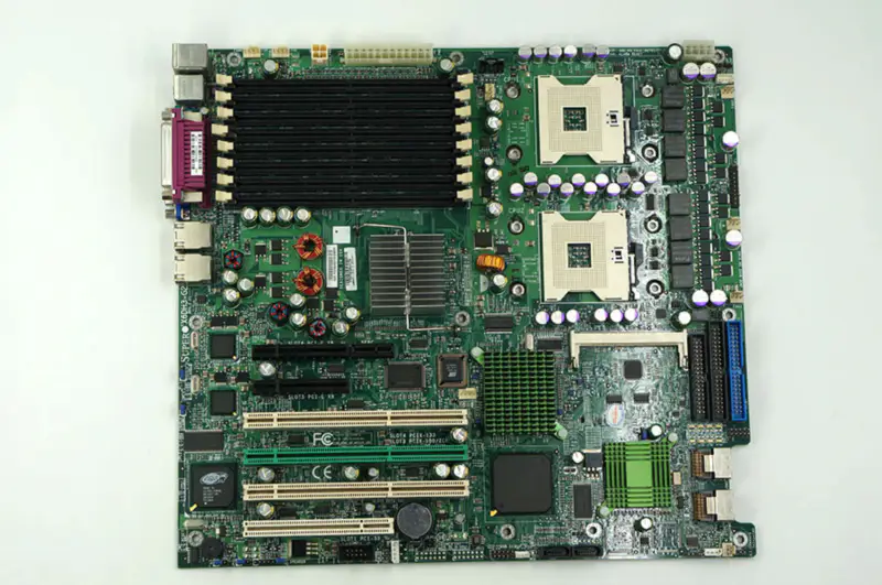 SuperMicro X6DH3-G2 Placa base de servidor SAS de 8 puertos RAID dúplex 604