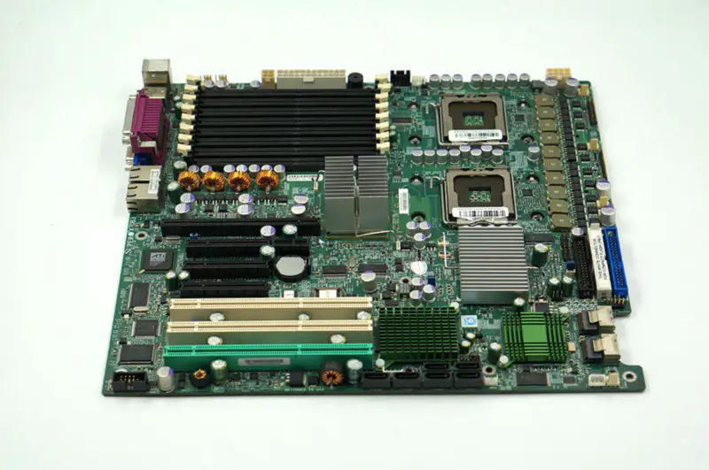 Placa base Supermicro X7DB3