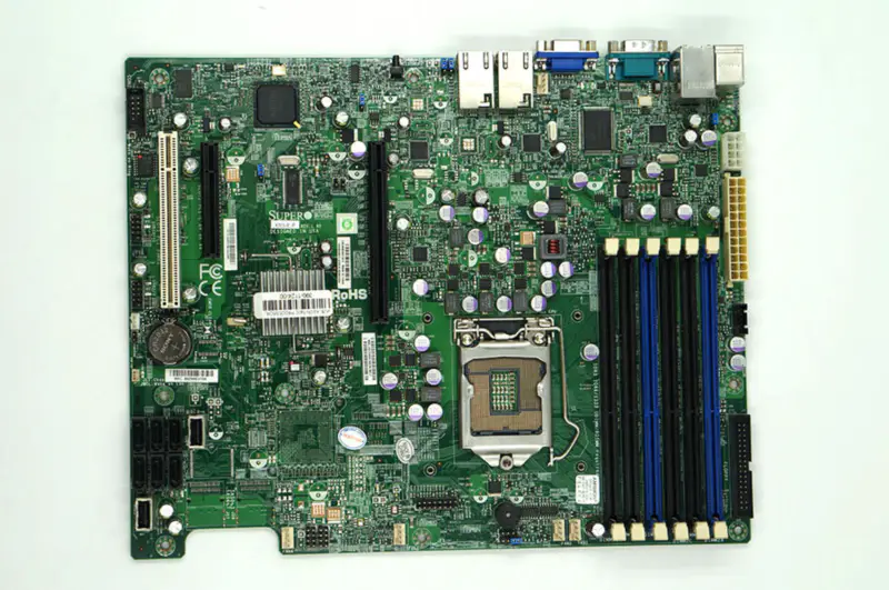SuperMicro X8SIE-F LGA1156 Placa base de servidor simple Chipset S3420 6 ranuras de memoria LAN Gigabit dual