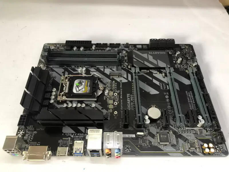 Placa base Gigabyte GA-Z370-HD3