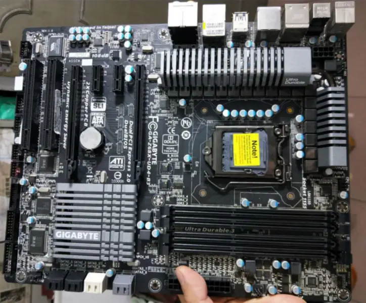 Gigabyte GA-Z68XP-UD4-B3 Placa Base Z68XP-UD4 Z68 LGA 1155 i3 i5 i7 DDR3 32G SATA3 USB3.0 ATX