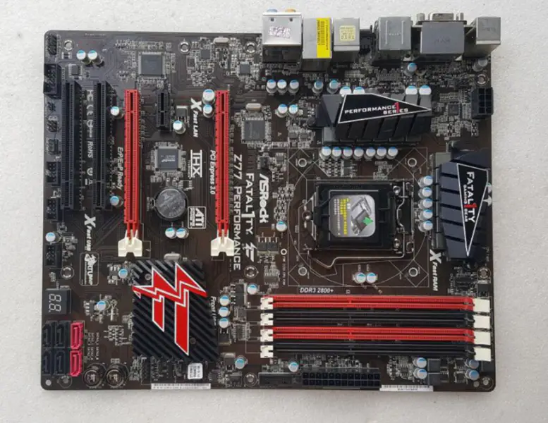 Placa base ASROCK Z77 PERFORMANCE