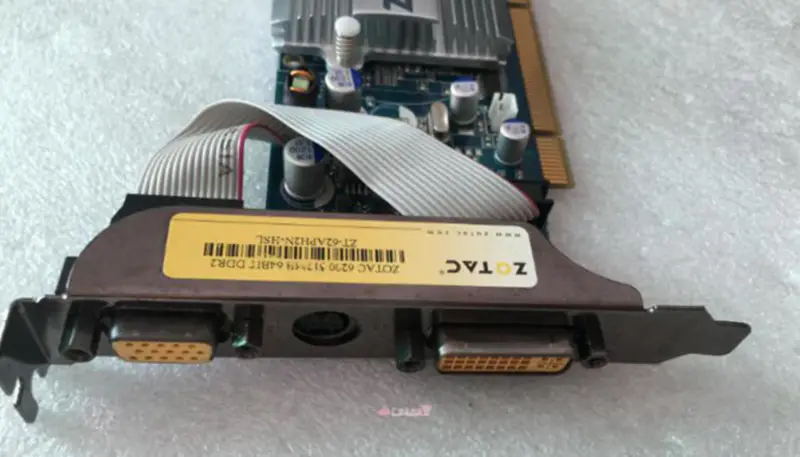 Tarjeta gráfica ZOTAC GeForce 6200 512MB 64BIT DDR2 6200