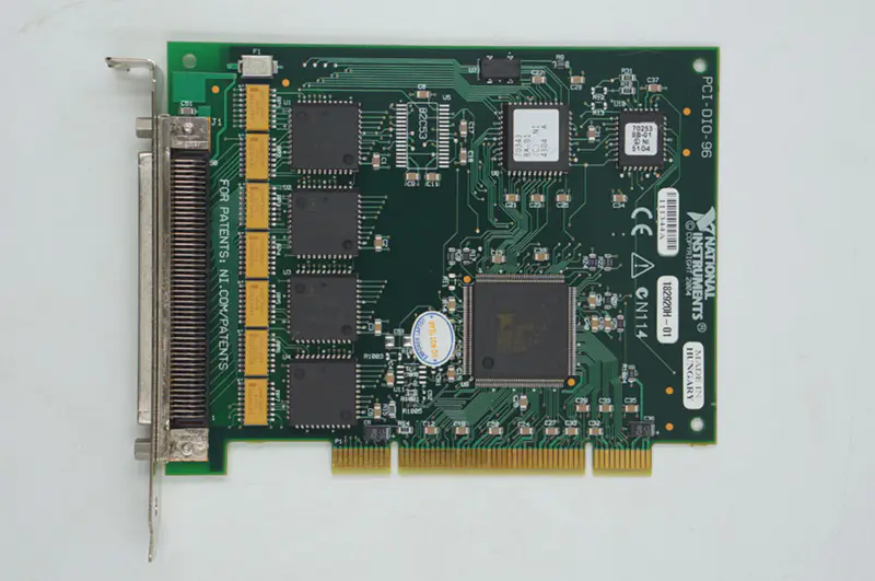NI PCI-DIO-96 Tarjeta PCI de E/S digital paralela de 96 bits
