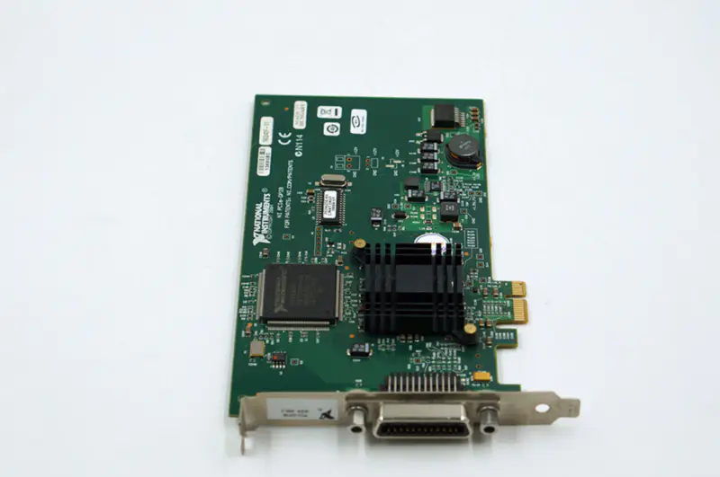 Tarjeta de adquisición NI PCIe-GPIB