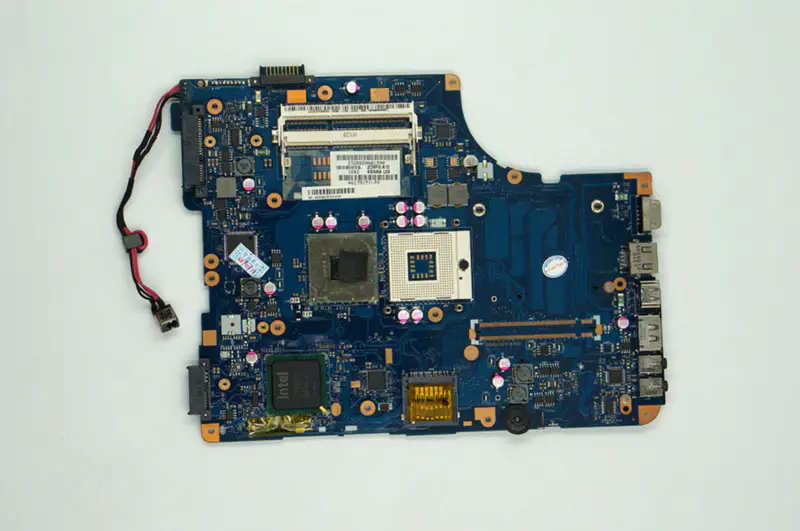 Placa base Toshiba L500 L550 L555 LA-4982P GM45 PGA-989