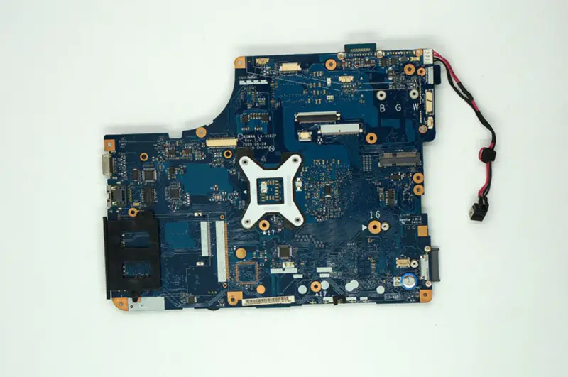 Placa base Toshiba L500 L550 L555 LA-4982P GM45 PGA-989